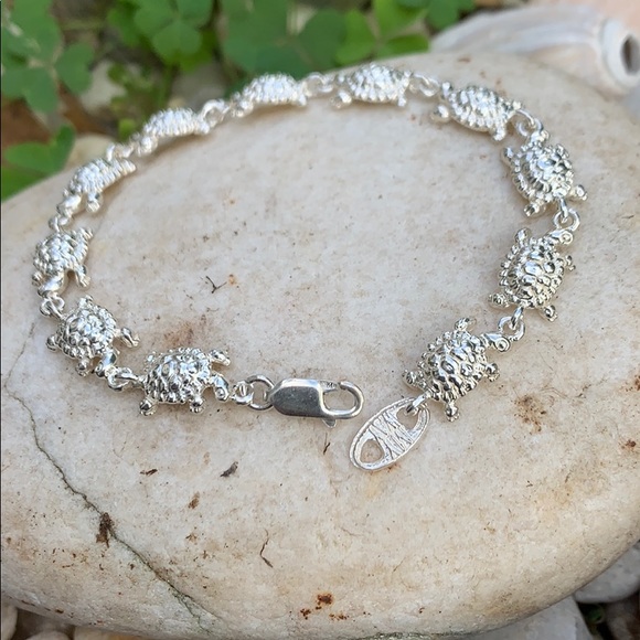 Sterling Silver Turtle Link Bracelet - Picture 2 of 8